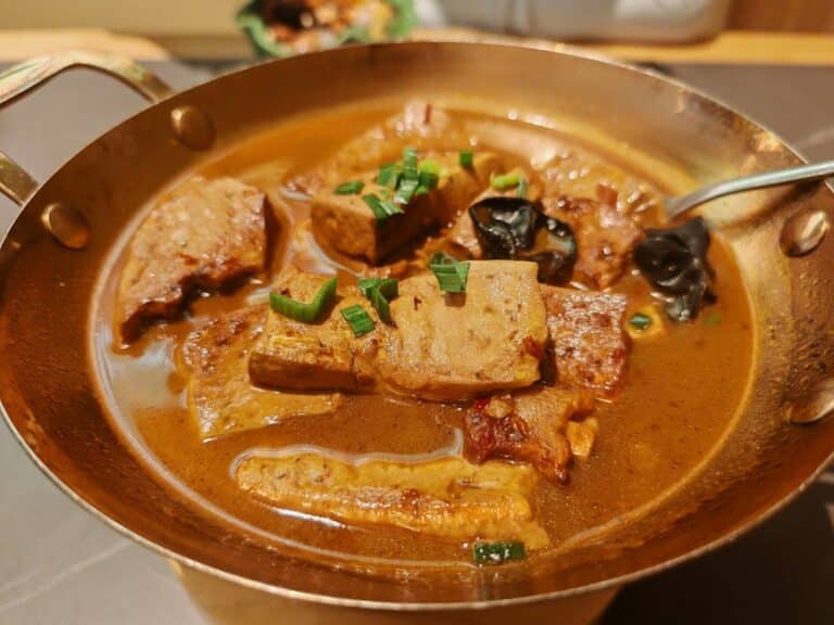braised tofu with vegetables