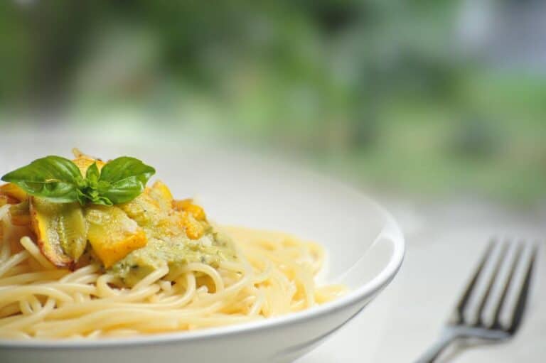 creamy pesto vegan